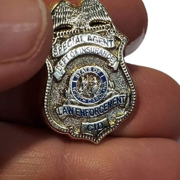 Goldtone Law Enforcement micro mini badge pin Special Agent CID North Carolina - Picture 6 of 7
